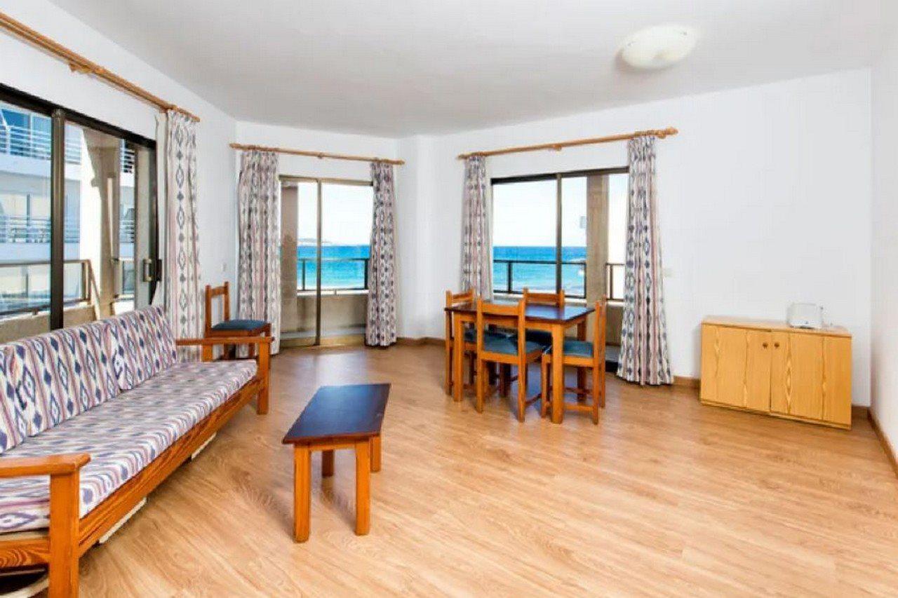 Arcos Playa Apartments S'Illot  Ngoại thất bức ảnh